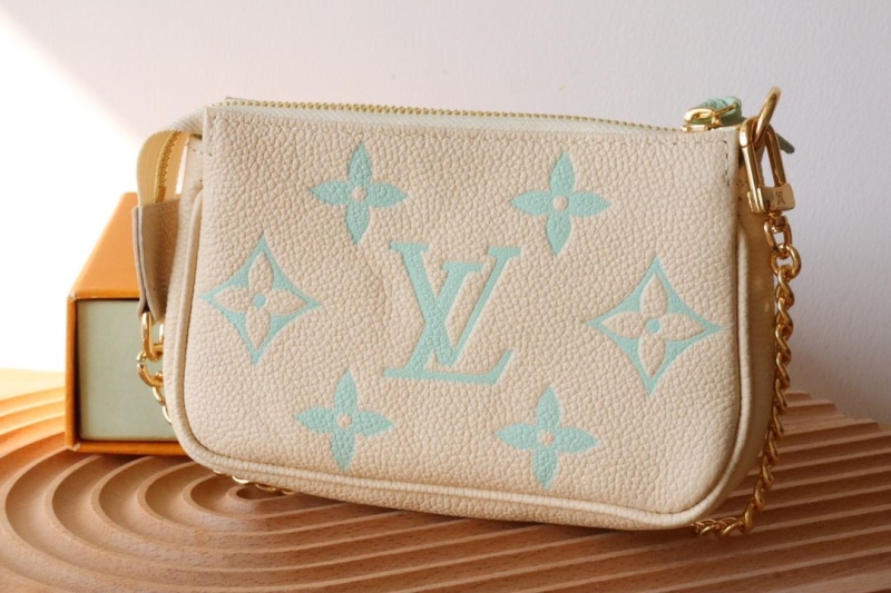 LV Clutch Bags